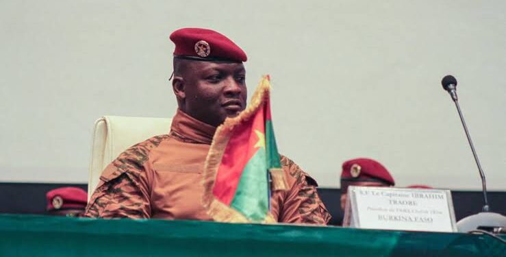 BURKINA FASO JUNTA CHIEF DISSOLVES GOVERNMENT, DISMISSES PRIME MINISTER